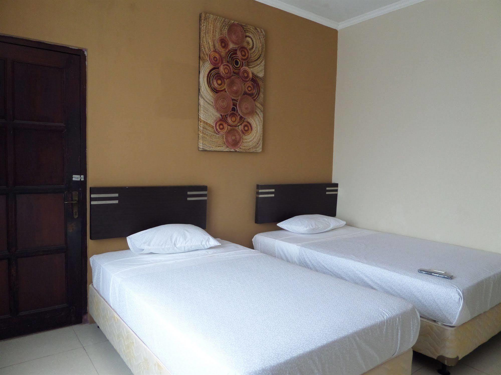 Oyo 201 Emdi House Timoho Hotel Yogyakarta Exterior foto